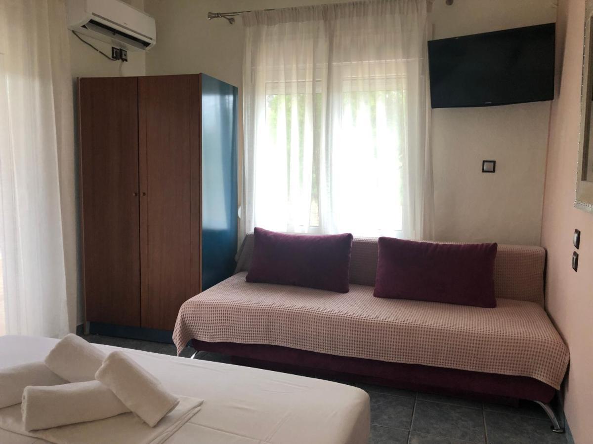 Plaisir Rooms Makriammos Bagian luar foto