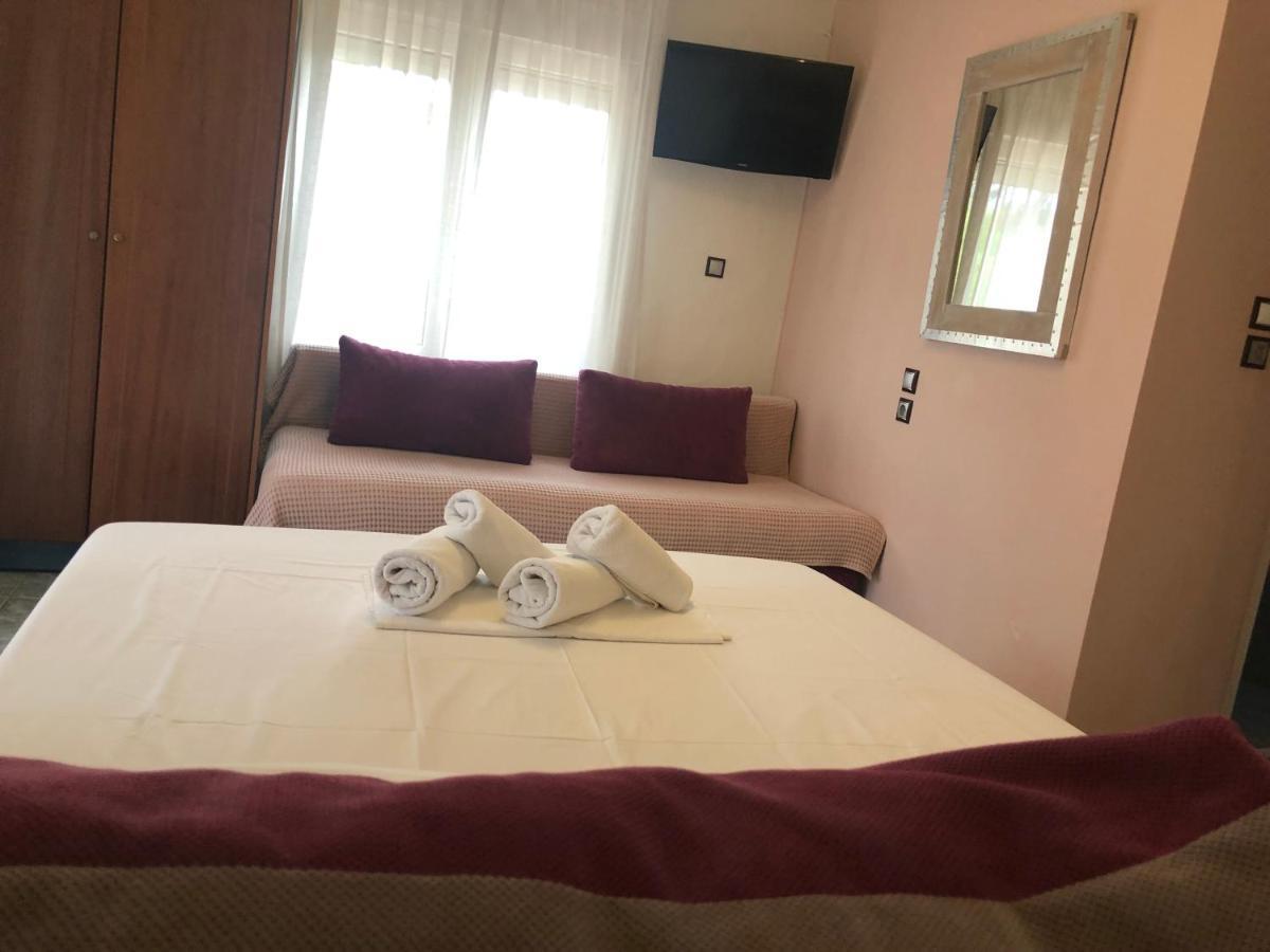 Plaisir Rooms Makriammos Bagian luar foto