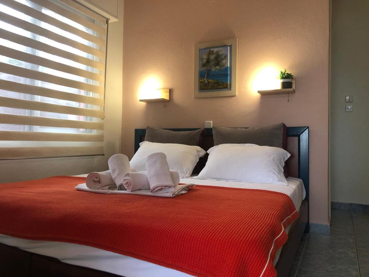 Plaisir Rooms Makriammos Bagian luar foto